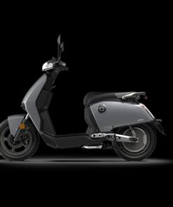 Vmoto Super Soco Cux - skuter elektryczny 16 31 października, 2025 CUX贴合地面标配版本.1435 Elektryczny Poznań 31 października, 2025